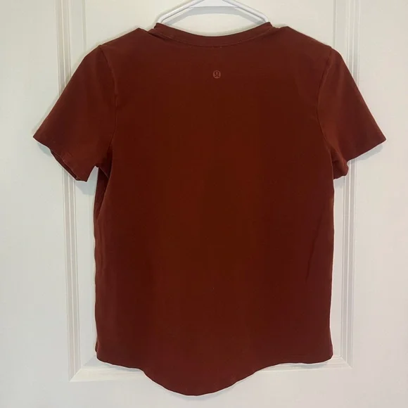Lululemon Love V-Neck T-Shirt | Size 4 - Picture 3 of 5